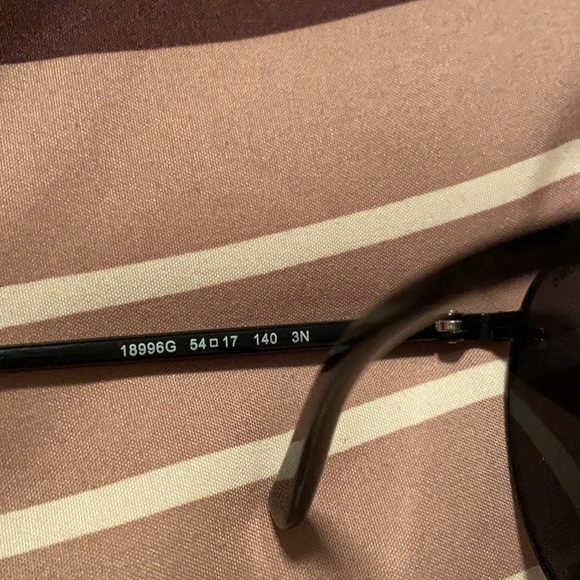Michael kors sunglasses - Picture 4 of 5